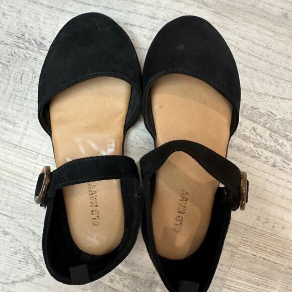 Old Navy Suede Mary Jane in Black. Size 10 - Picture 6 of 7